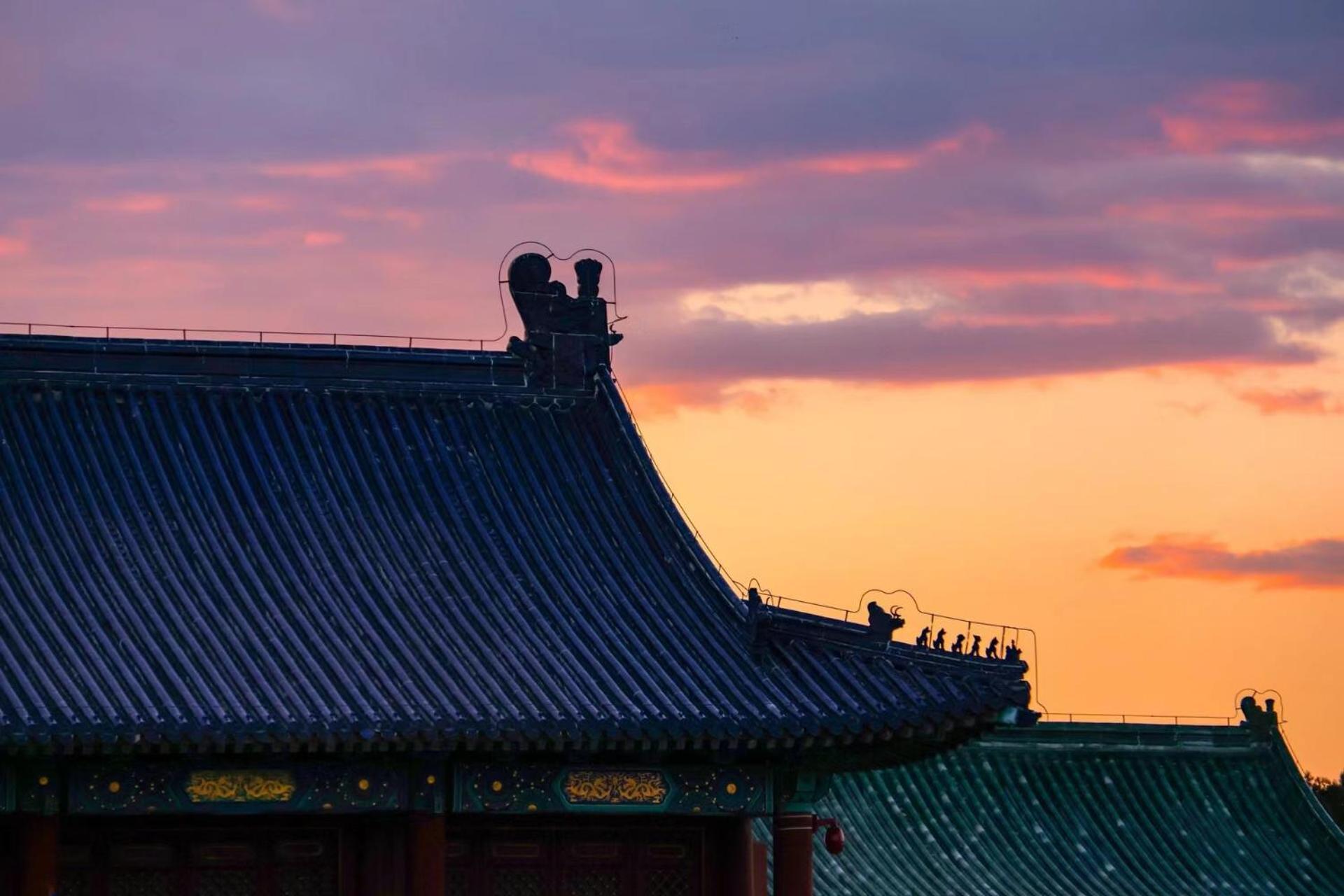 East Sacred Hotel ᴸᴱo---Foreign Accept---Tourism Service English-Speaking 丨 Near Tiananmen Forbidden City丨very Close To Metro Zhangzizhong And Beixinqiao 丨european Foot Ball English丨free Advance Tickets And Laundry Drying Service Coffee Snacks Pekin Dış mekan fotoğraf