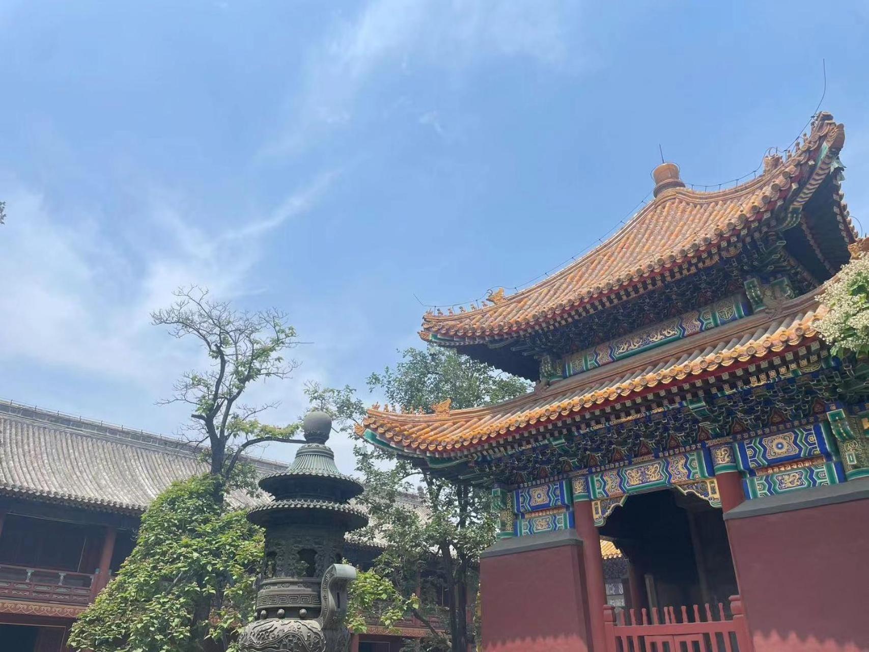 East Sacred Hotel ᴸᴱo---Foreign Accept---Tourism Service English-Speaking 丨 Near Tiananmen Forbidden City丨very Close To Metro Zhangzizhong And Beixinqiao 丨european Foot Ball English丨free Advance Tickets And Laundry Drying Service Coffee Snacks Pekin Dış mekan fotoğraf